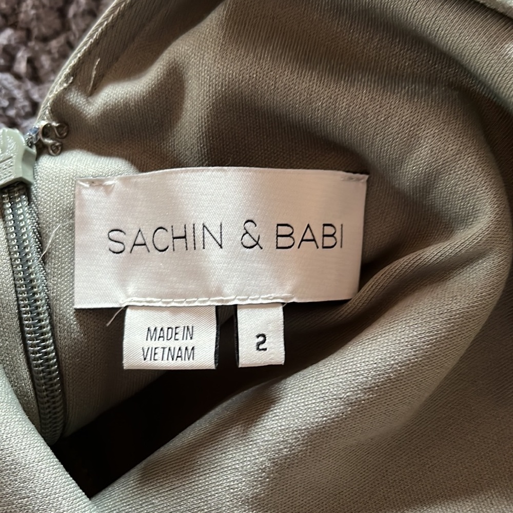 Sachin & Babi Women’s Gown - Picture 3 of 3